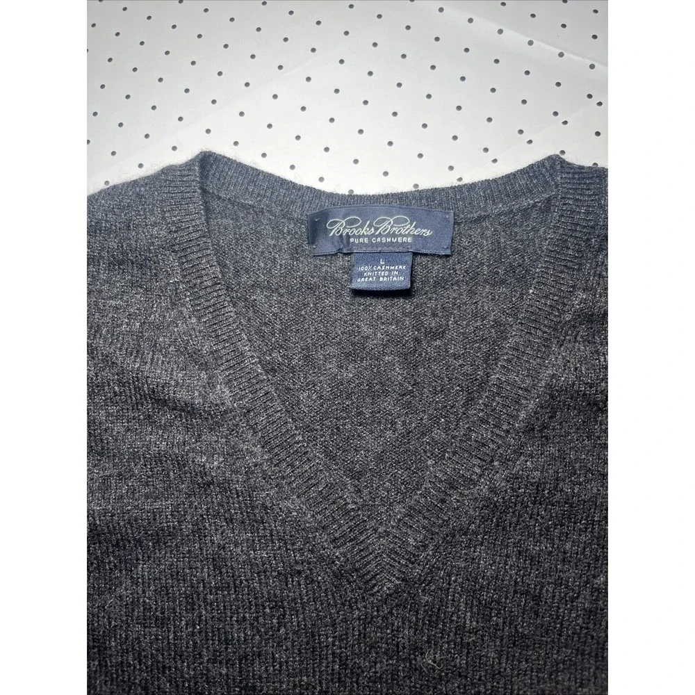 Brooks Brothers 100% Cashmere V-Neck Sweater Gray Men's Large Made In Britain